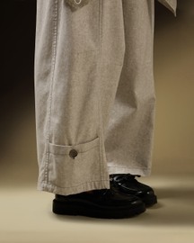 Hem Pocket Mid-Rise Pants