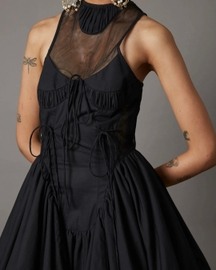 Billow Dress in Black
