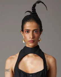 QED Pearl Drop Earrings in Gold