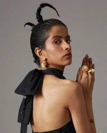 QED Pearl Drop Earrings in Gold