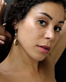 Rhea Silver One Dot