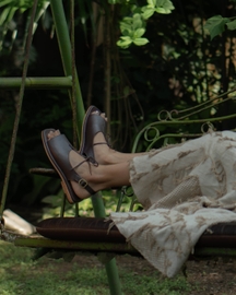 Mio Sandals
