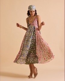 Irida Spaghetti Dress