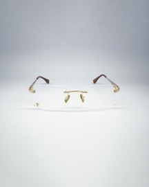 Yang Gold. Spectacles