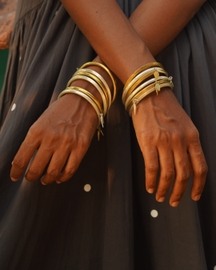 Mango Bangle - Angled