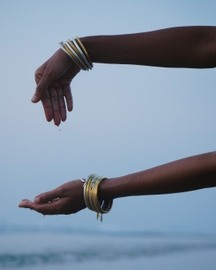 Mango Bangle - Angled