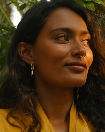 Gold Mango Leaf Hoops