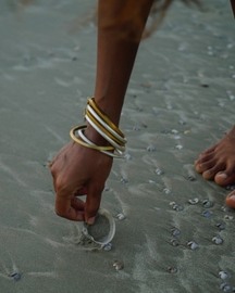 Mango Bangle - Angled