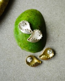 Silver Mango Slices