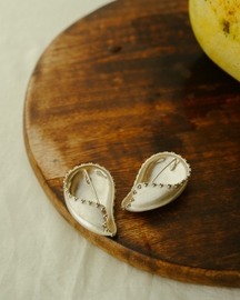 Silver Mango Slices