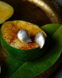 Silver Mango Slices