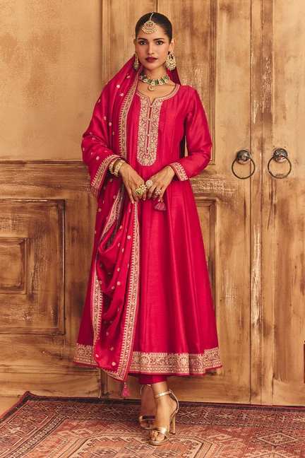 SABHYATA | Magenta Embroidered Kurta Set