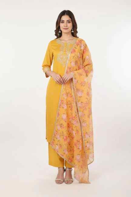 Kashish | Floral Blended Fabric Round Neck Women's Casual Wear Kurta Set