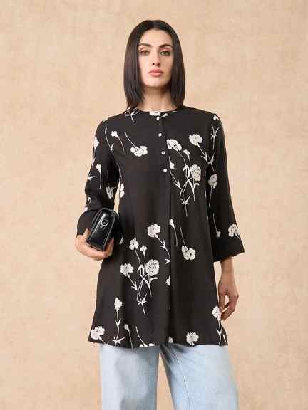 Marigold Lane | Black Floral Print Relaxed Fit Tunic