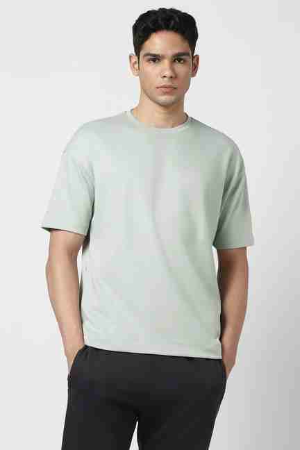 VAN HEUSEN | Men Green Solid Crew Neck T-shirt