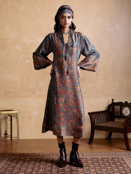 Shop On Sale - Upto 50% Off | Ritu Kumar Designer Clothing