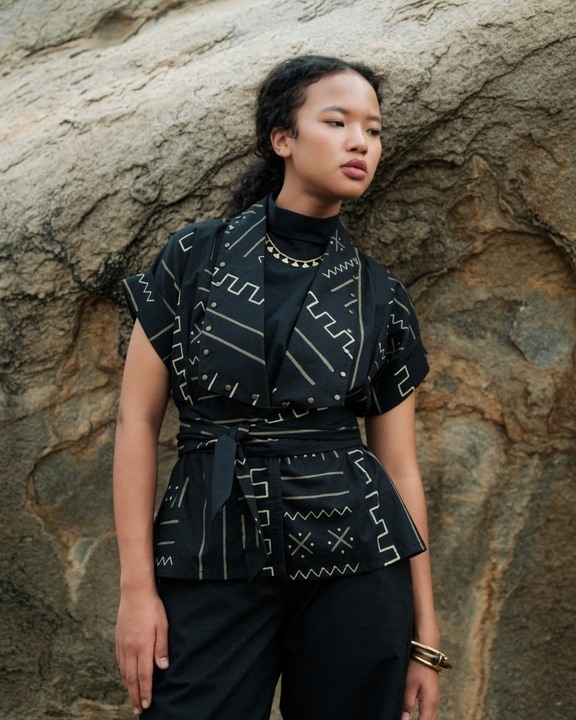 Berlin Shawl Collar Top