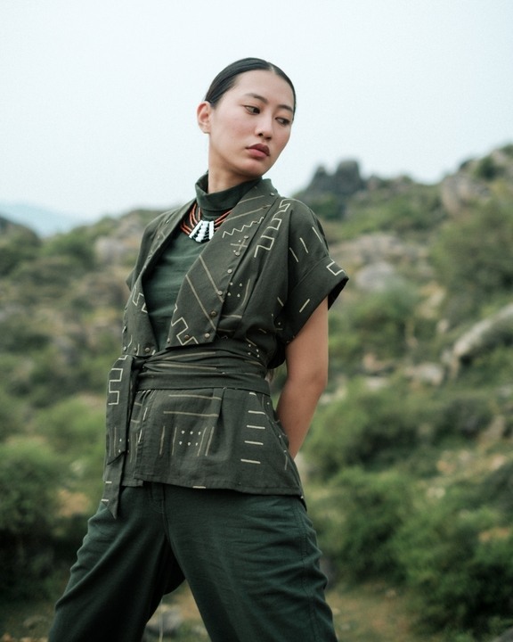 Berlin Shawl Collar Top