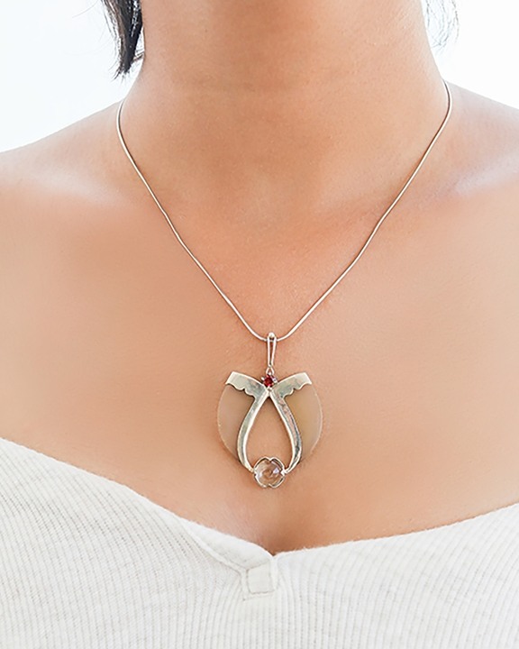 Avani Silver Faux Tiger Claw Red Lens Pendant