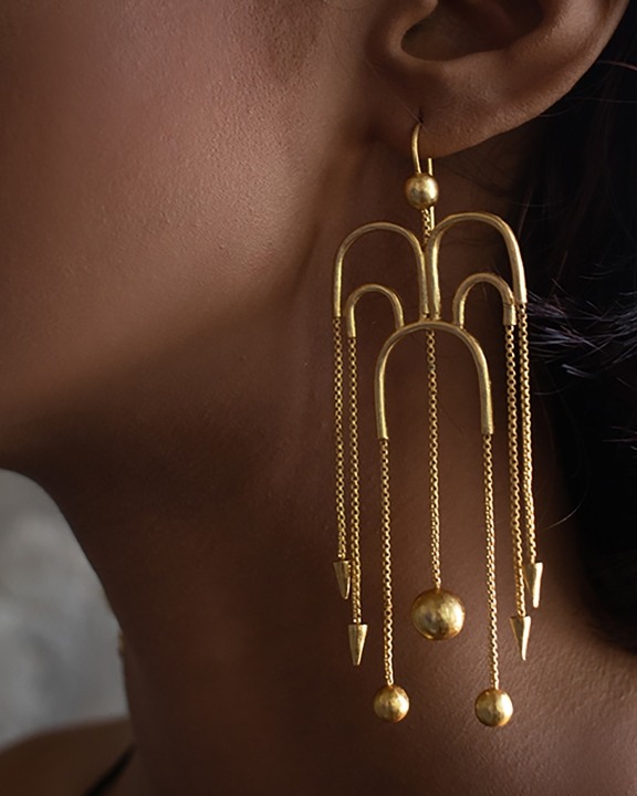 Deco Fountain Earring