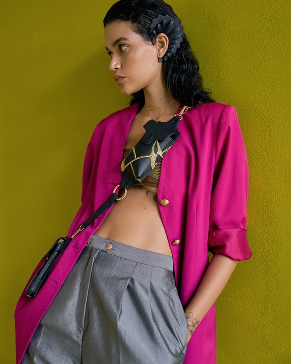 Koyo Sling In Black