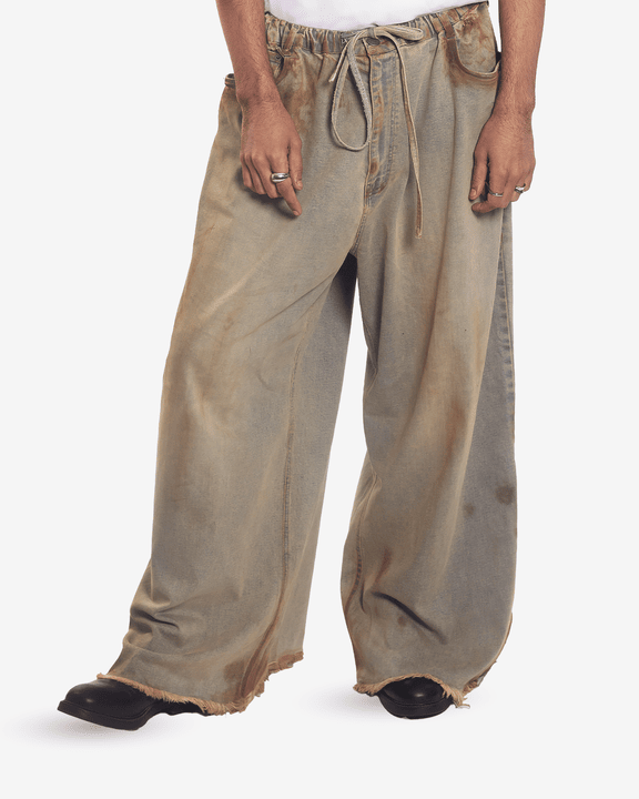 Oversized Unisex Denim With Hand-painted Light Mud-washed Surface (Indigo)