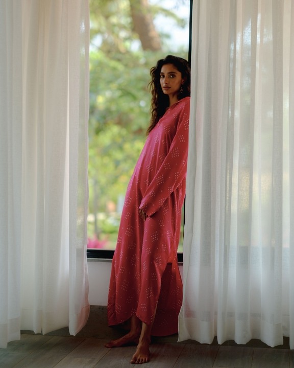 Suma Silk Bandhani Kaftan