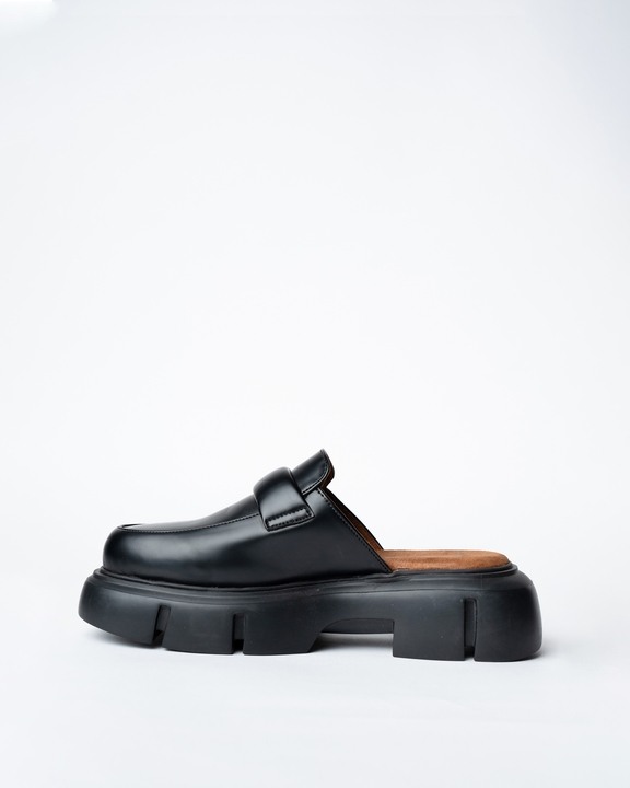 Shoes With a Rounded Toe and Chunky Sole