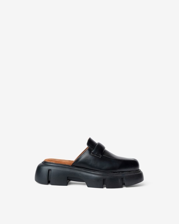 Shoes With a Rounded Toe and Chunky Sole