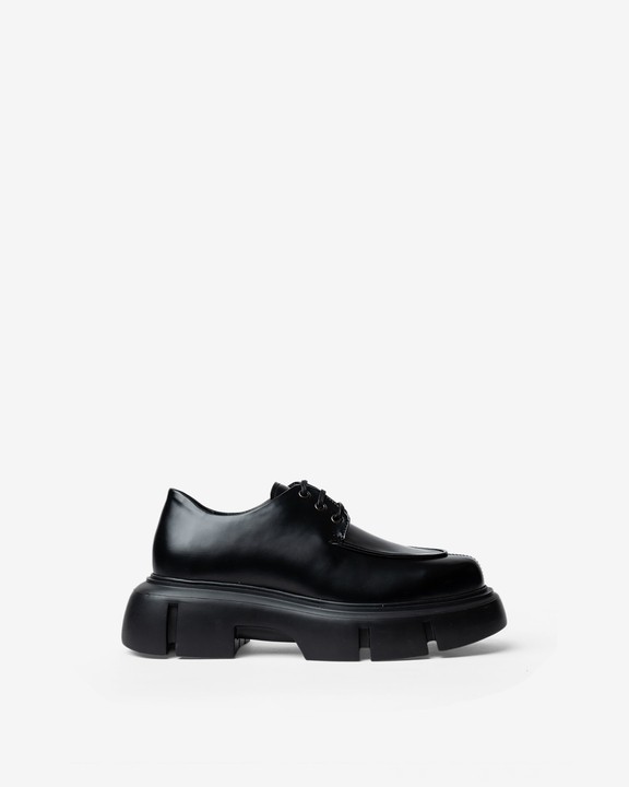 Laced Derby Shoes With a Rounded Toe and Chunky Sole.
