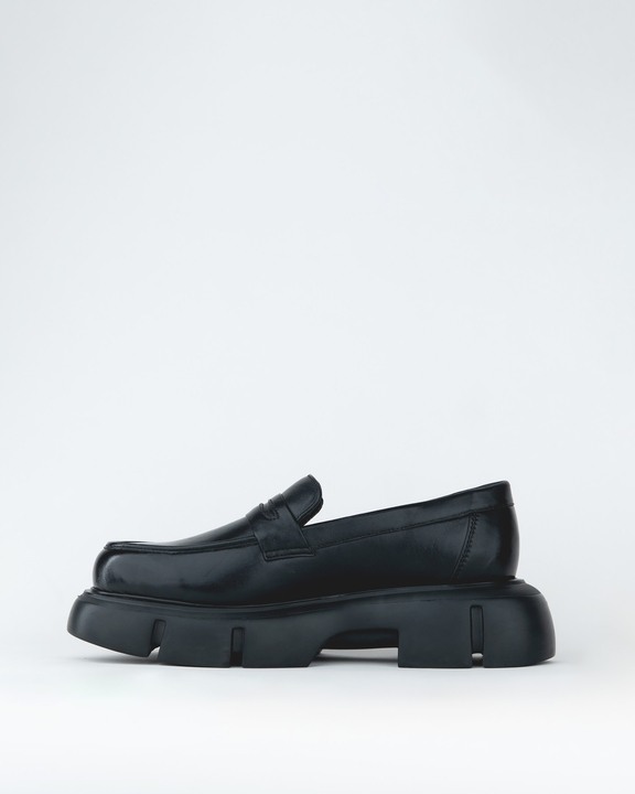 Shoes With A Rounded Toe And Chunky Sole