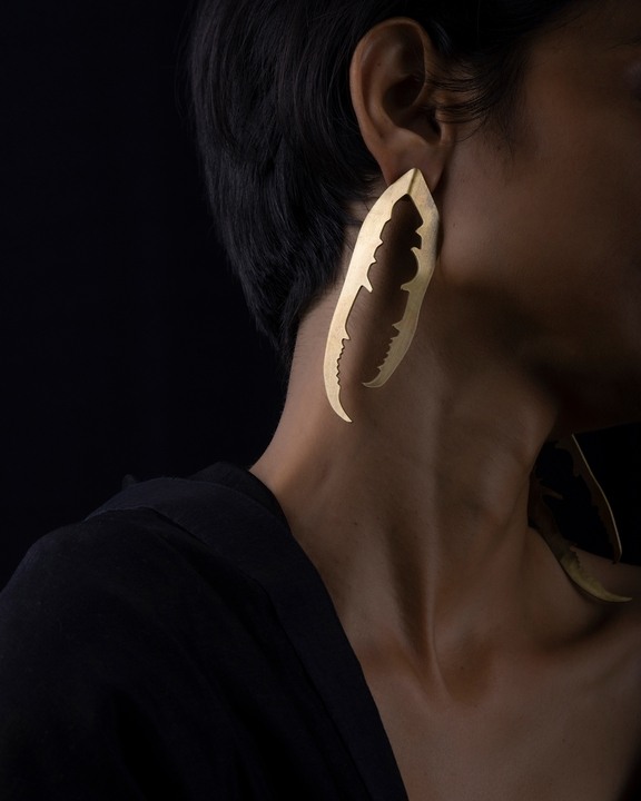 Mandible Oversized Studs