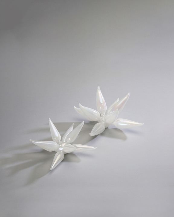 Lotus Figurine Set - White