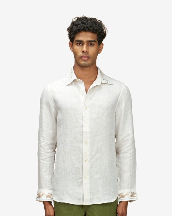 Cutaway Collar Shirt