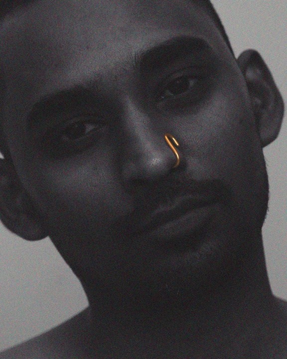 Crescent Nose Pin - Single