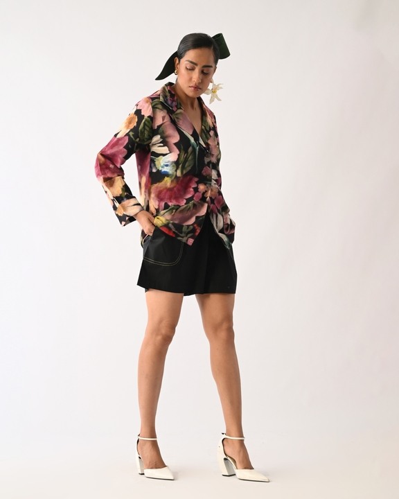Black Anti-Fit Shorts