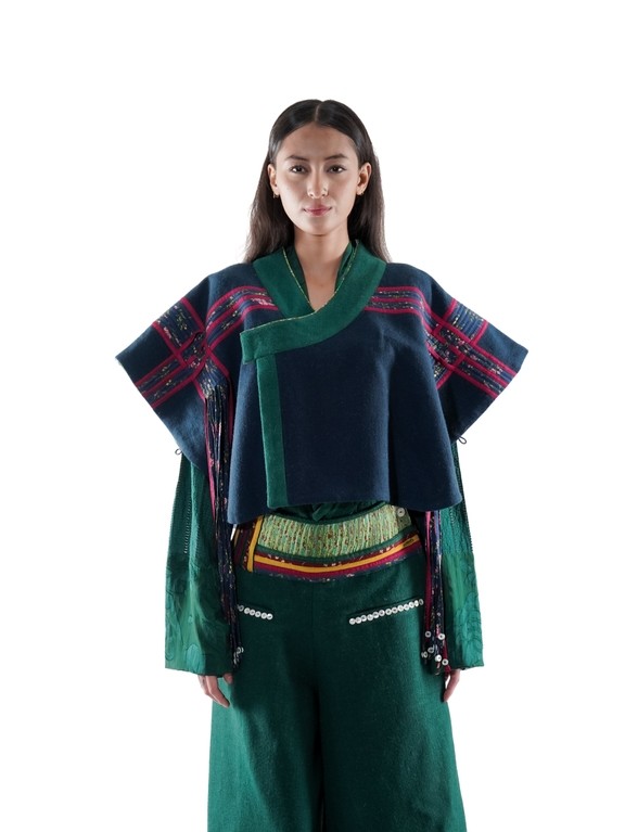 Crop Pems Poncho