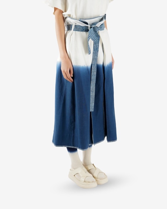 Wrap a Round Chuba Skirt