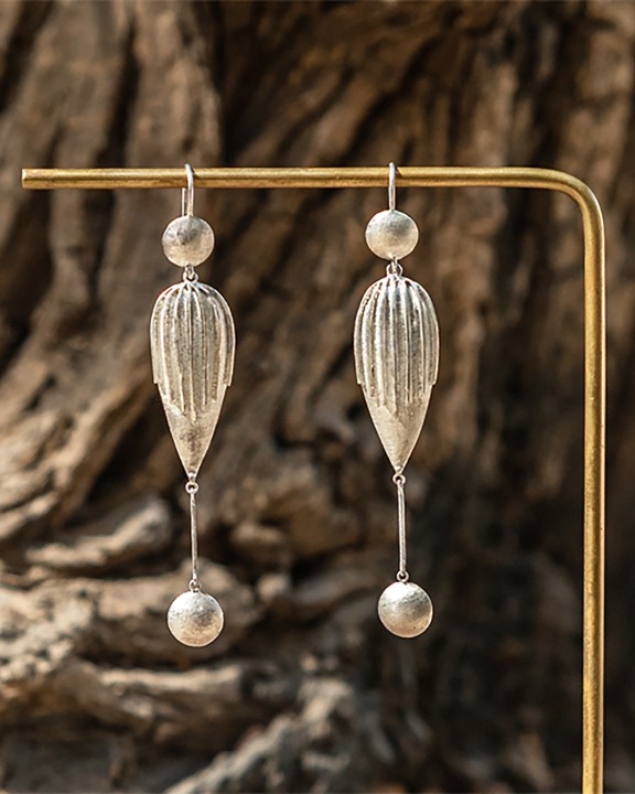 Tuscany Petal Dot Earring