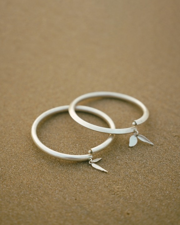 Mango Bangle - Angled