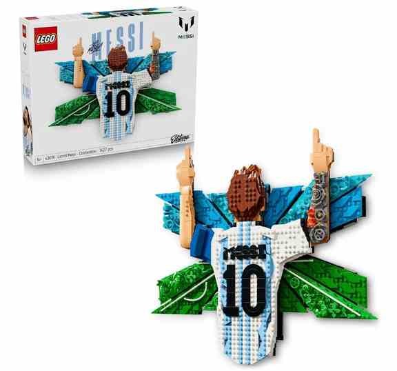 LEGO Editions 43018 Lionel Messi – Celebration Soccer Room Decor - Building Set for Teens 14Y+