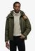 HOODED MTN WINDBREAKER JA