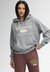 ATHLETIC ESSENTIAL APPLIQUE CROP HOOD
