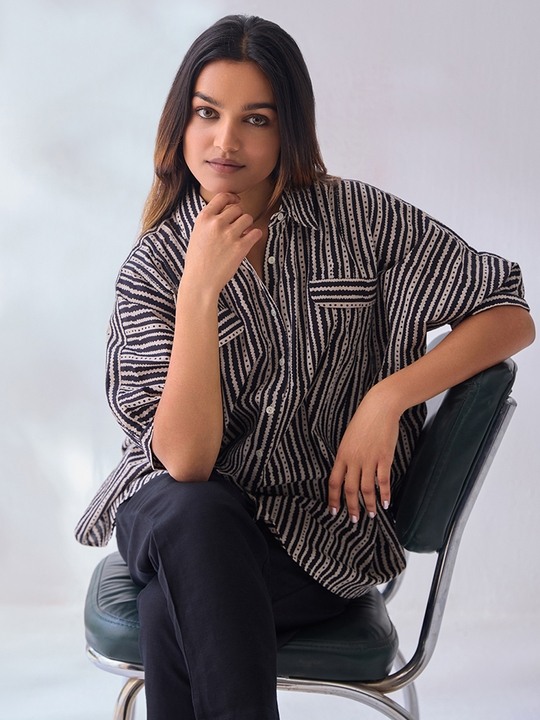 Black Stripe Anti Fit Shirt