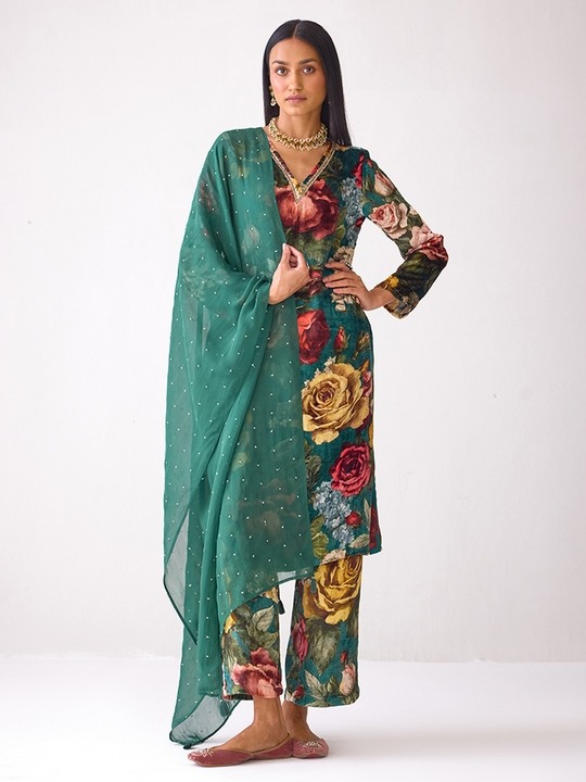 Masakkali Floral Printed Velvet Kurta