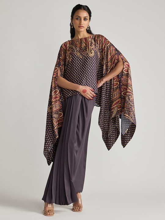 Brown Pletted Skirt With Waist Belt