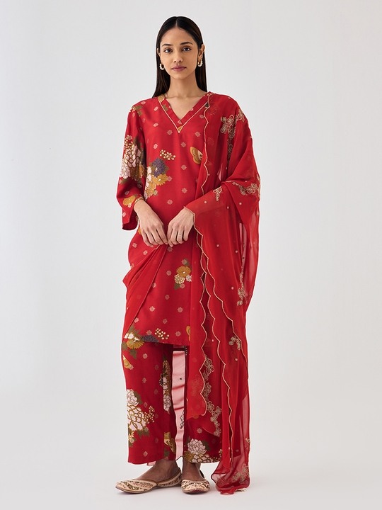 Chinoiserie Red Drape