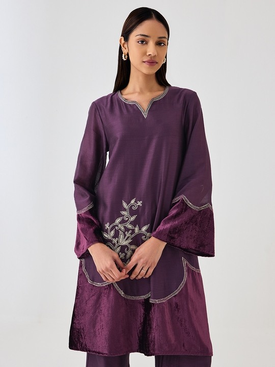 Pueple Velvet Kurta
