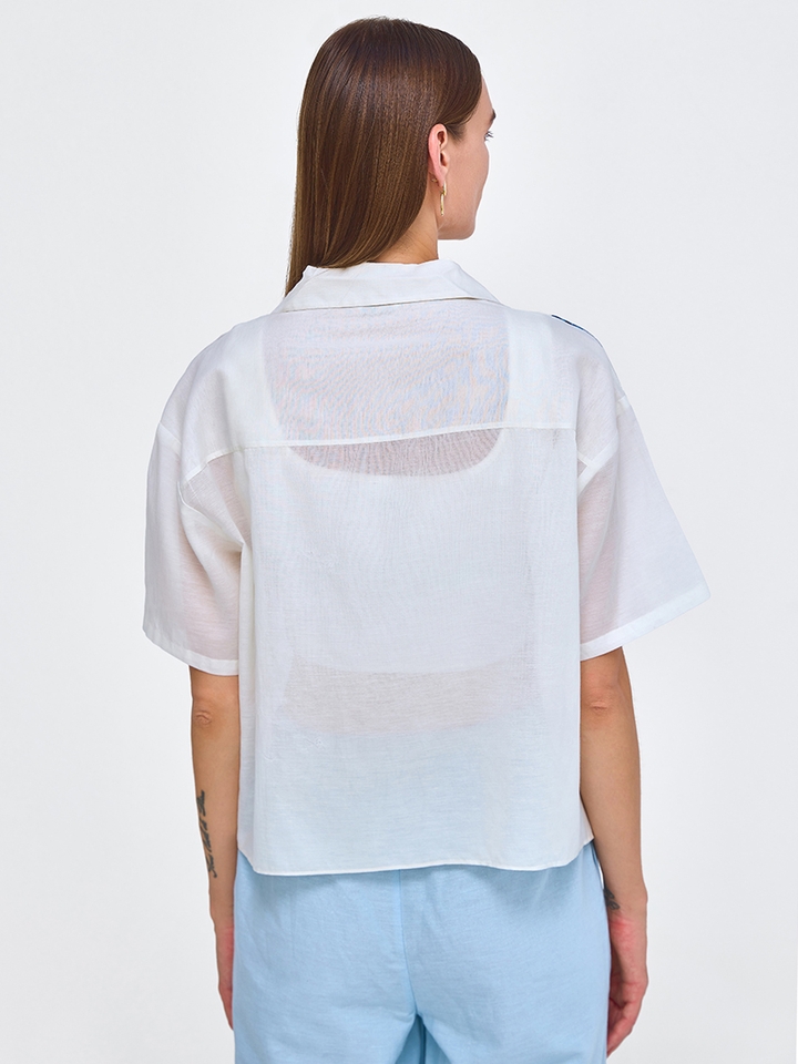 White rose print crop shirt