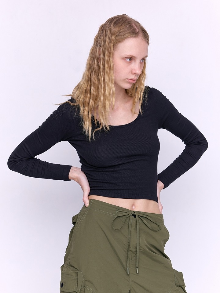 Black ribbed Tshirt